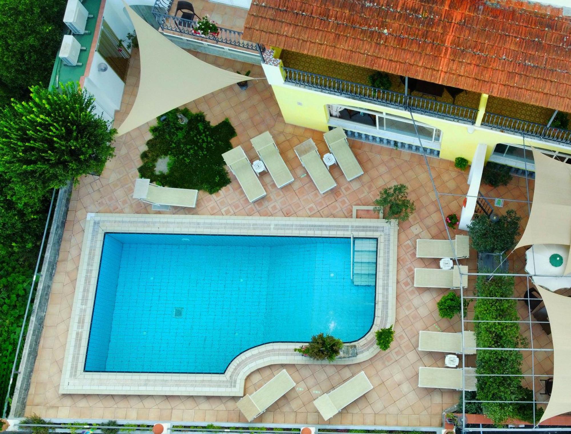 Hotel Ape Regina Casamicciola Terme Exterior photo