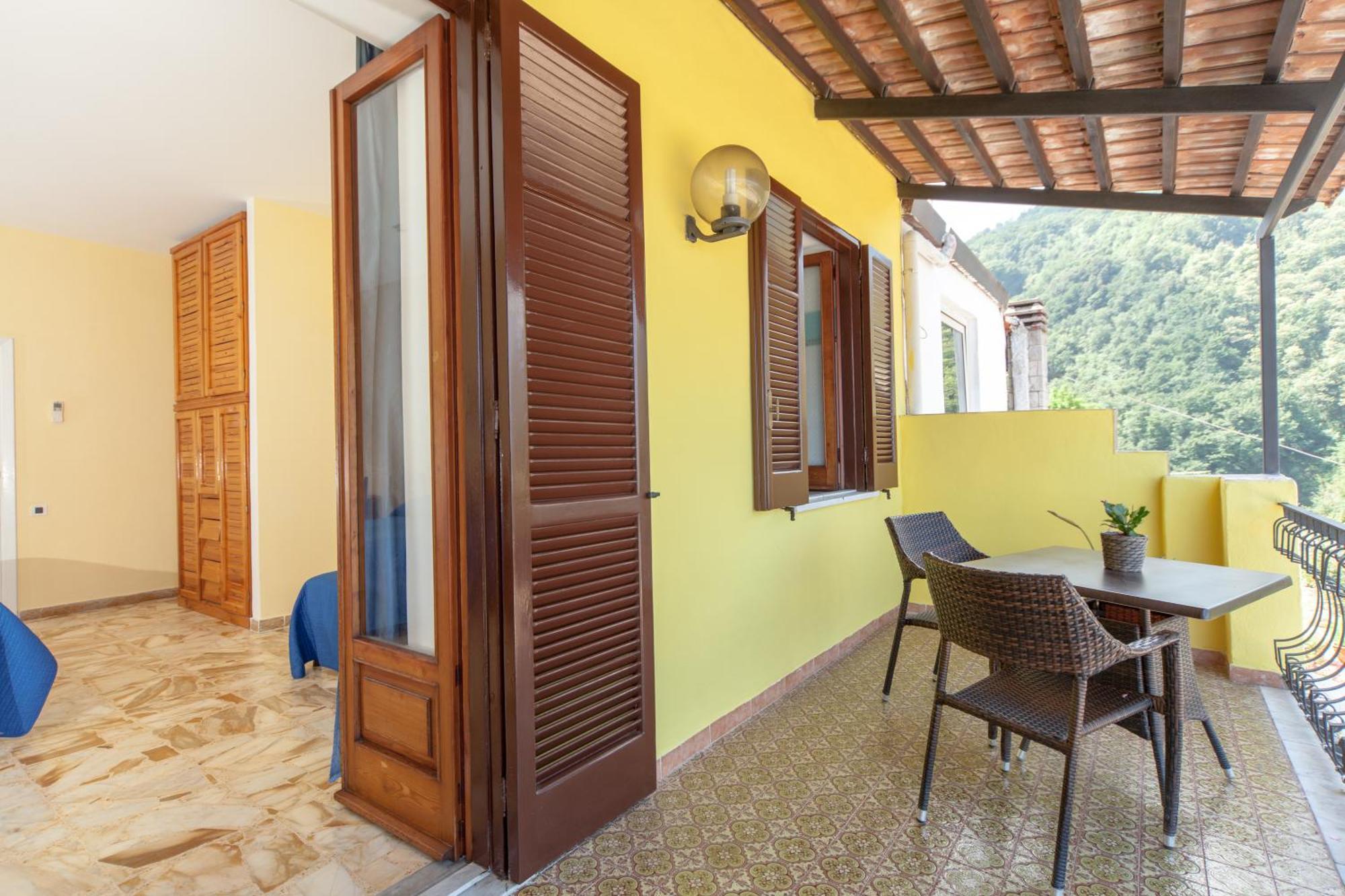 Hotel Ape Regina Casamicciola Terme Room photo